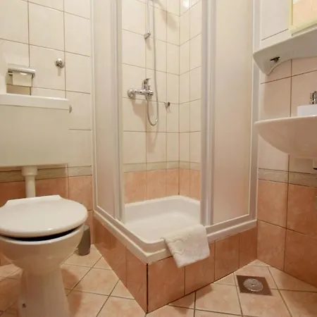 And With Parking Space Starigrad, Paklenica - 18034 Penzion