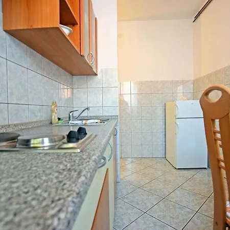 And With Parking Space Starigrad, Paklenica - 18034 Penzion Starigrad Paklenica