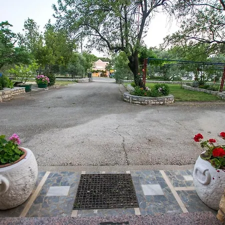 게스트하우스 And With Parking Space Starigrad, Paklenica - 18034