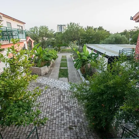 게스트하우스 And With Parking Space Starigrad, Paklenica - 18034 3*